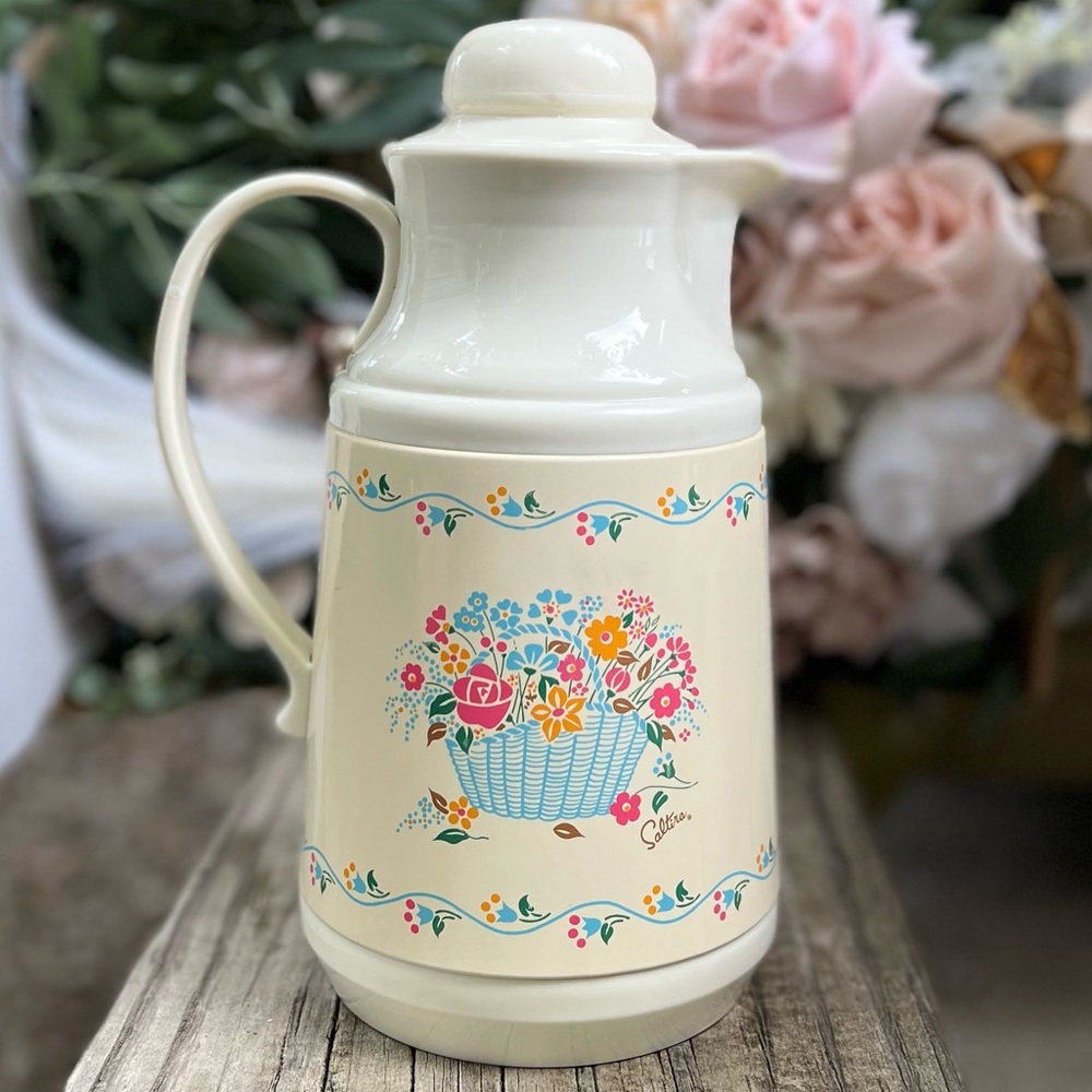PHOENIX SALTIRA Floral Vintage Carafe